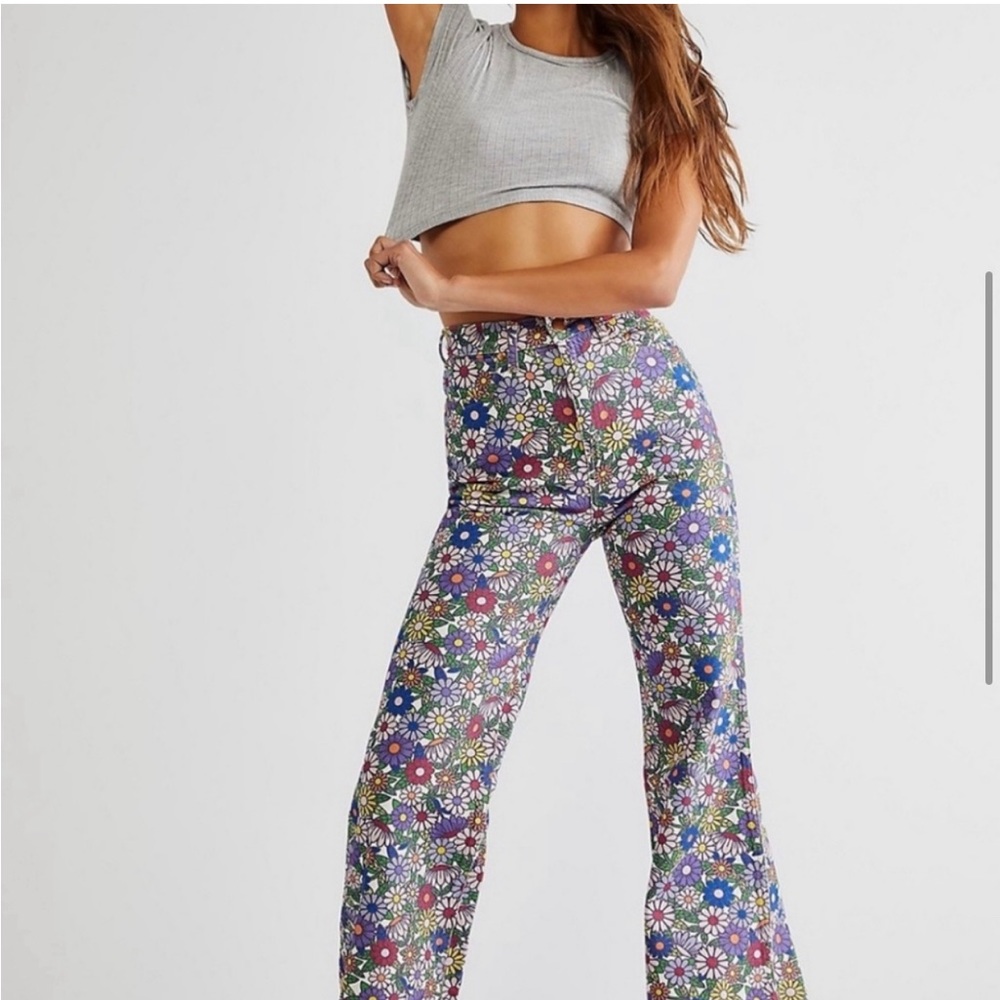 Wrangler Floral Flare Jeans - Multicolor - Picture 2 of 8